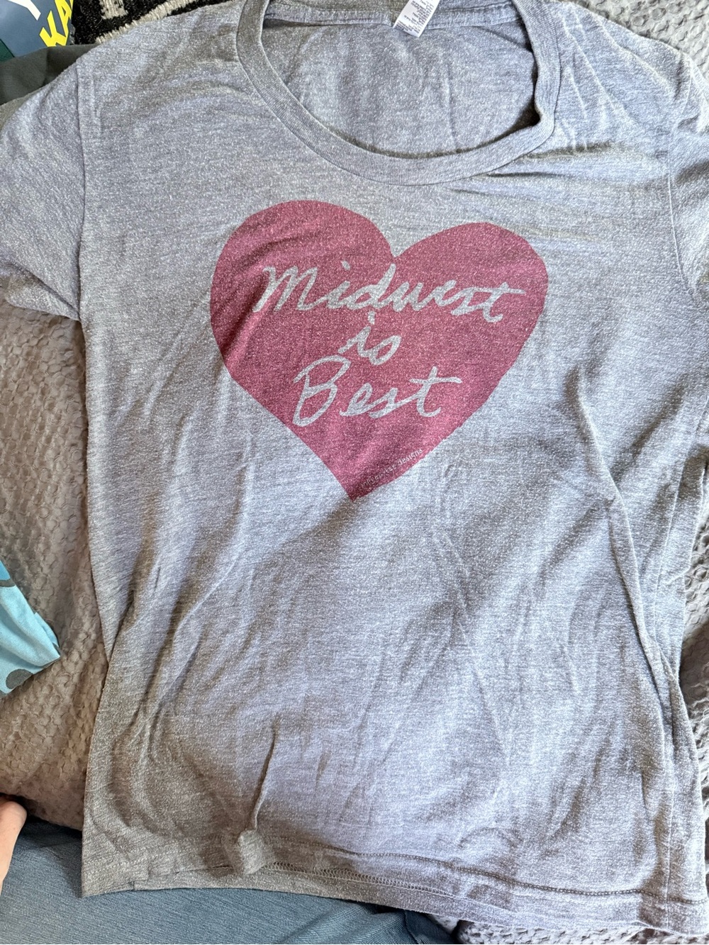 Gray Short-Sleeve Tee with Heart Graphic MIDWEST IS BEST